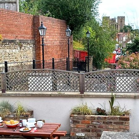 Central Ripon Apartment - View Of The Cathedral! Exterior foto